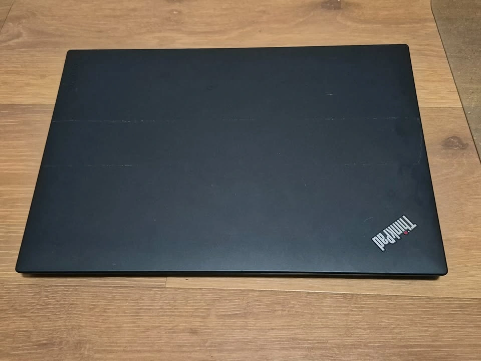 Lenovo ThinkPad T490 14" Laptop - i5 8th Gen, TOUCHSCREEN - photo 3