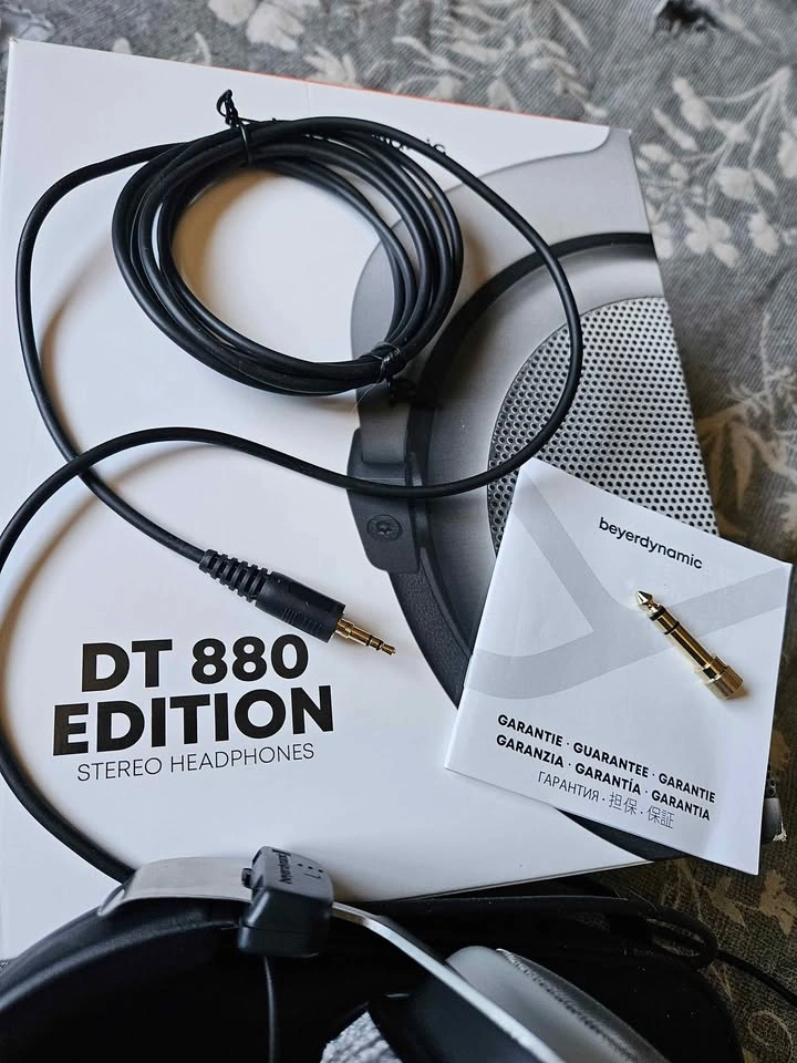 Beyerdynamic DT 880 Edition Headphones - photo 3