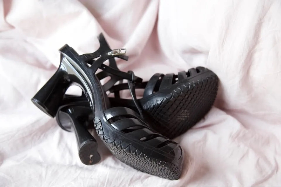 Melissa heels black size 8 - photo 2
