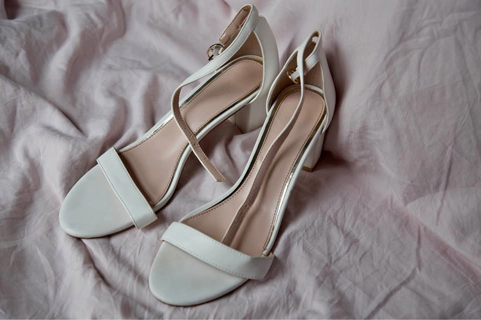 White sandals shein size 8