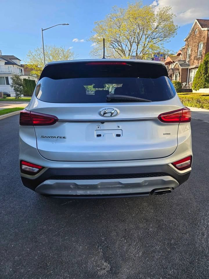 2019 Hyundai Santa Fe SE Sport Utility 4D - photo 4