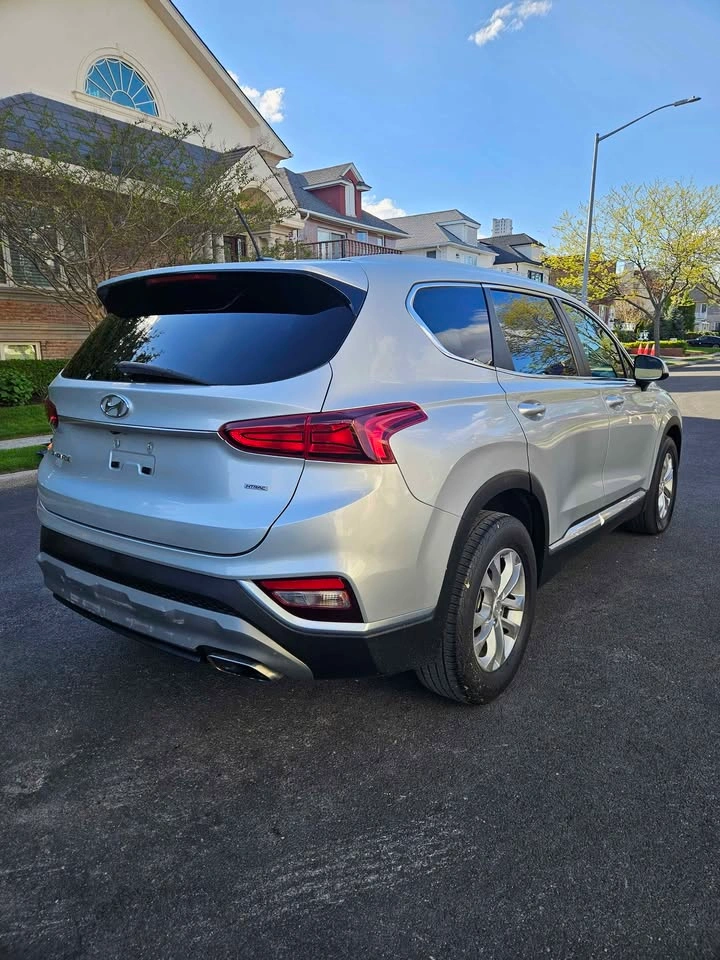 2019 Hyundai Santa Fe SE Sport Utility 4D - photo 5