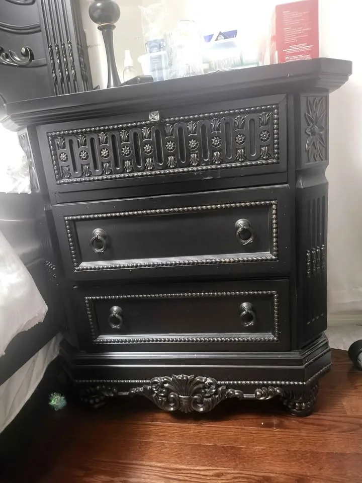 King size bed set image indicator(4)