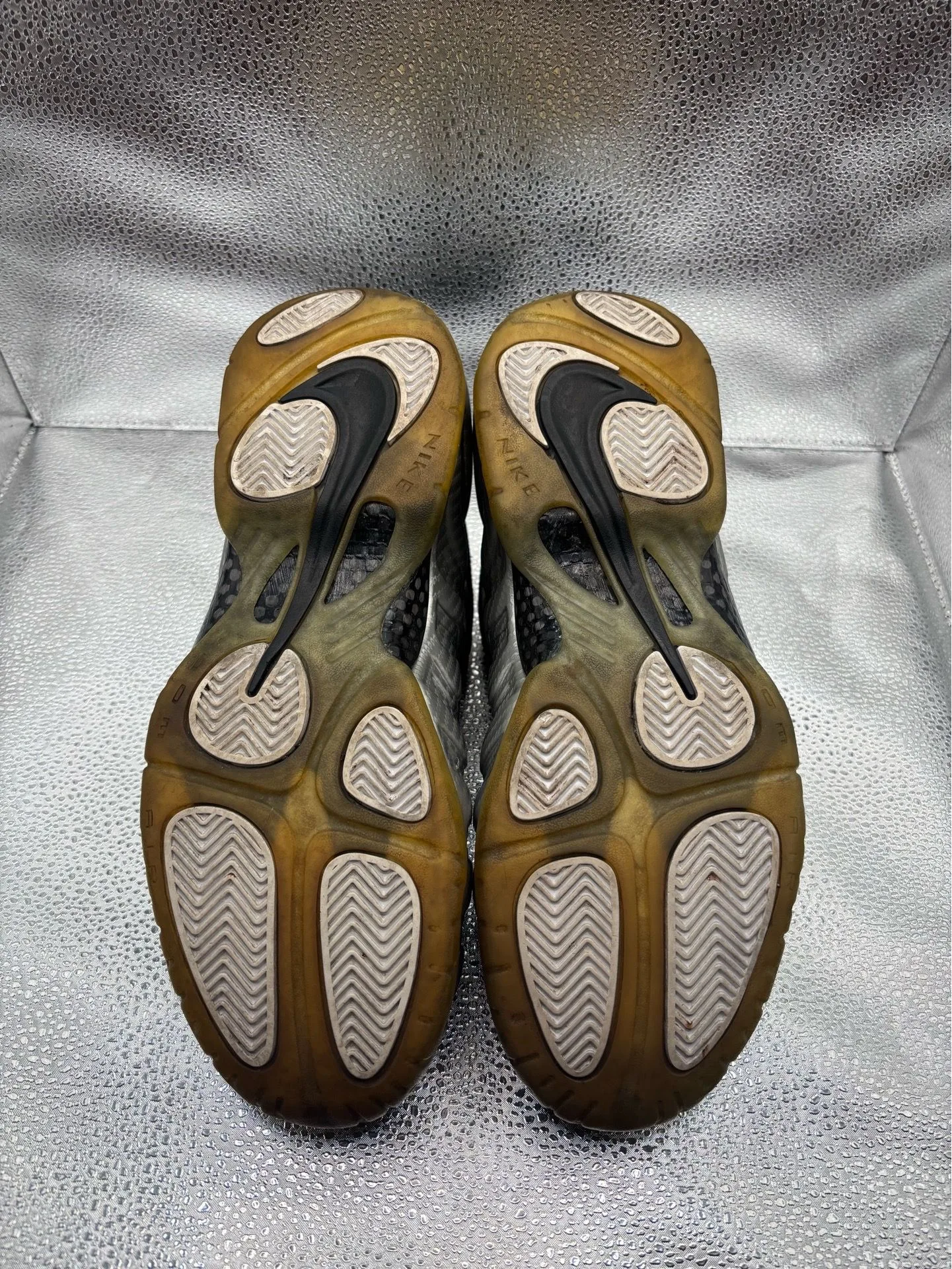 Nike Air Foamposite Pro Silver Surfer - photo 3