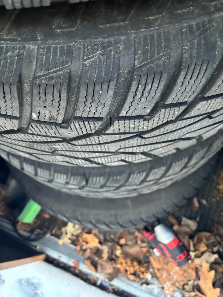 ❄️ Truck Winter Tires & Rims – Uniroyal Tiger Paw Ice - photo 3