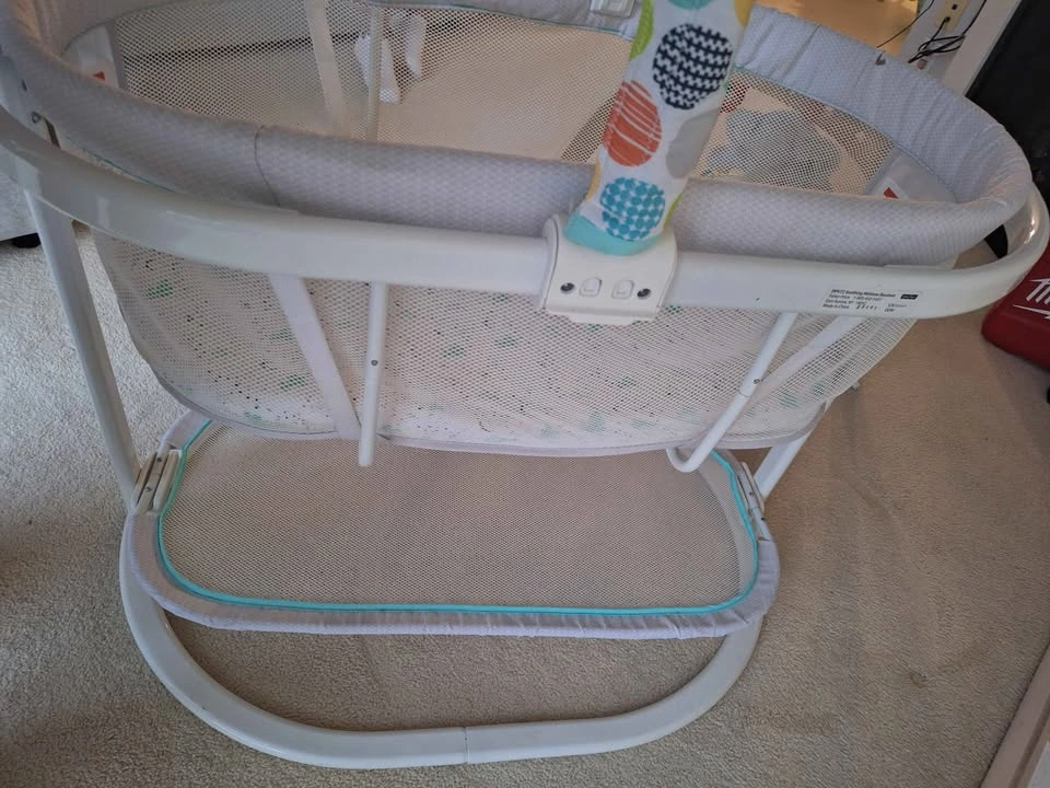 Fisher-Price Bassinet - photo 3