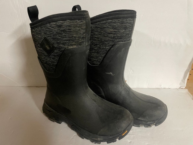 Womens Sz6 Insulated Neoprene Rain Boots