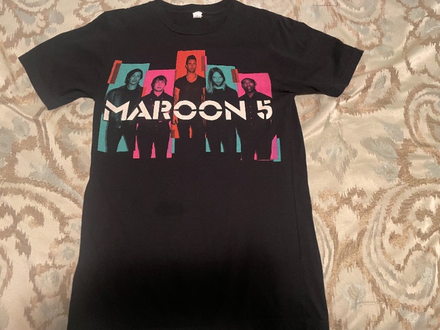 Maroon 5 Concert 2013 Tour Tshirt (Small)