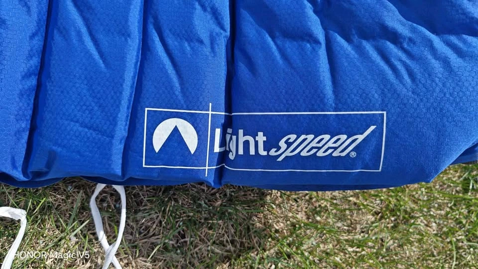 Lightspeed Self Inflating Mattress for Camping - photo 2