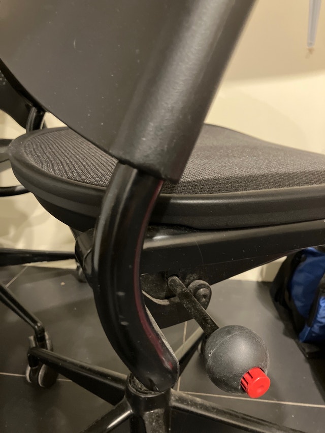 Herman Miller Caper Multipurpose Chairs - photo 3