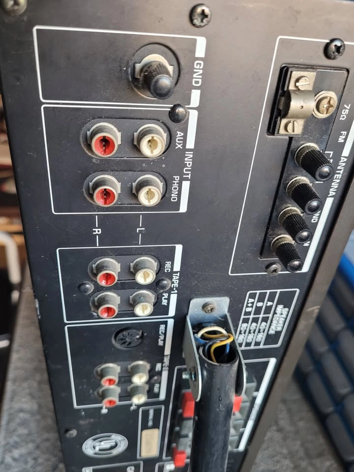 Vintage Toshiba SA-735 Stereo Receiver Japan Mint cond - photo 2
