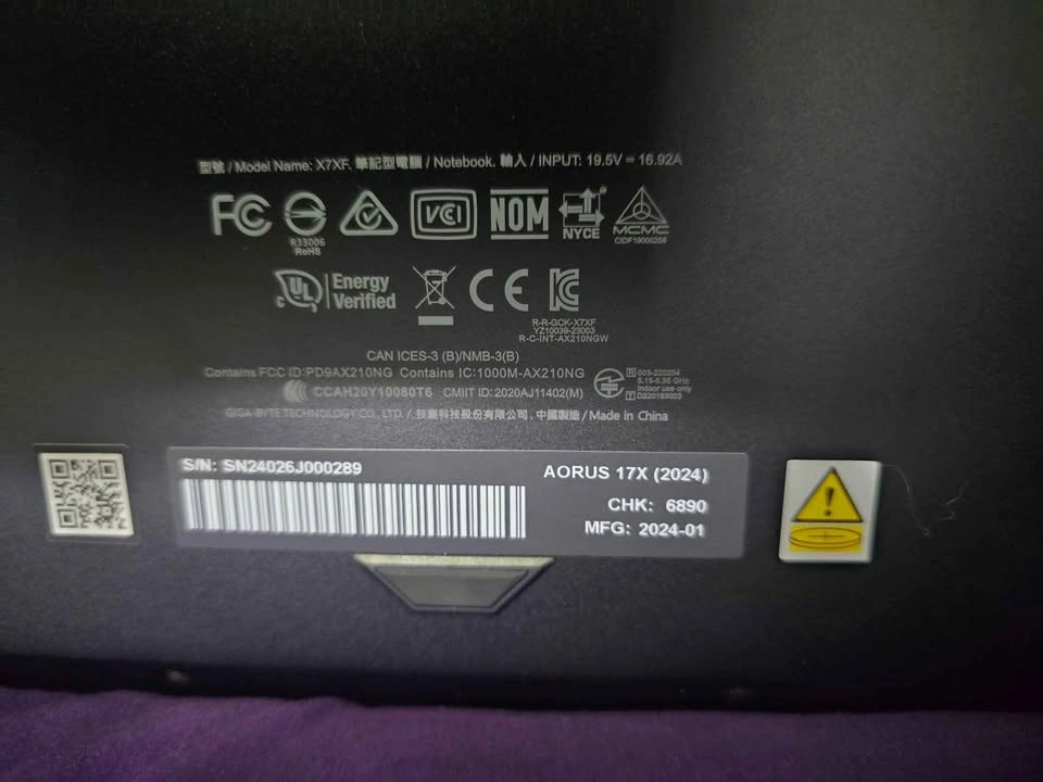 GIGABYTE AORUS 17X AXG-64US665SH Gaming Laptop - photo 5