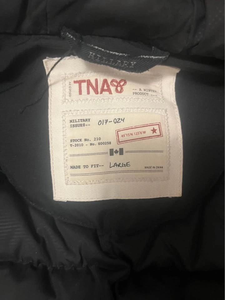 TNA Aritzia Hillary Parka Black Coat - Size Large - photo 4