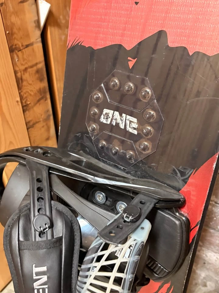 Nitro Naturals Snowboard 161 + Bindings - photo 2
