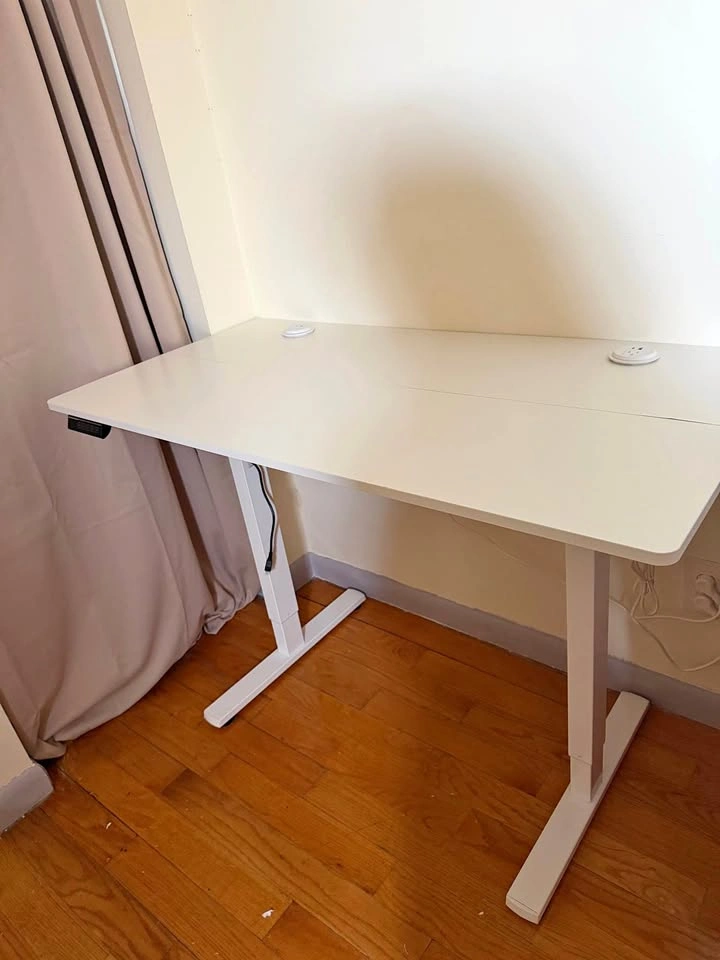 Electric Height Adjustable Desk with Chair