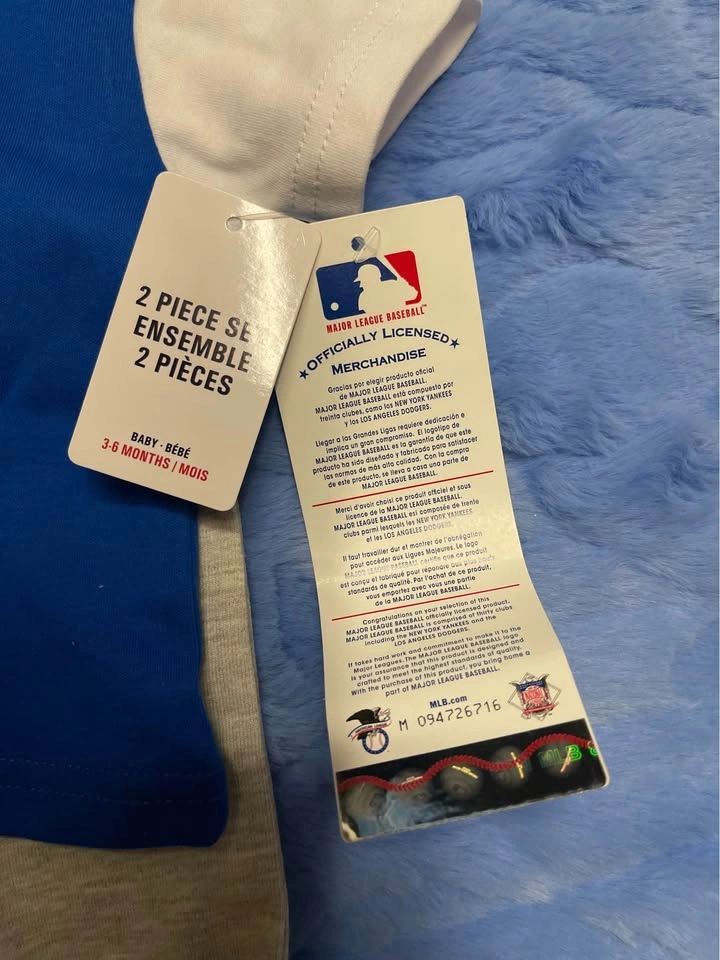 Toronto Blue Jays 2 Piece Set Baby Size 3-6 months - photo 4