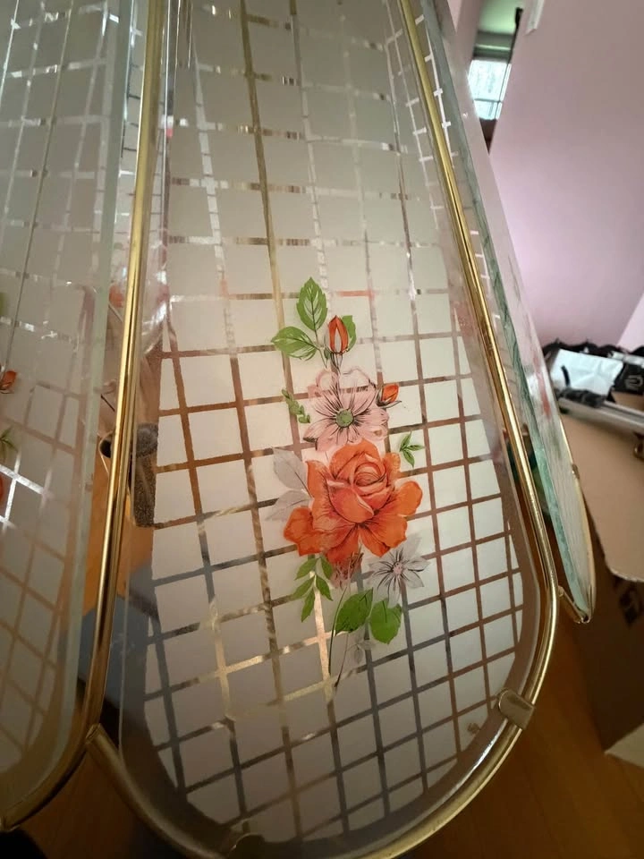 Vintage 1980’s Brass Floral Glass Table Lamp - photo 5