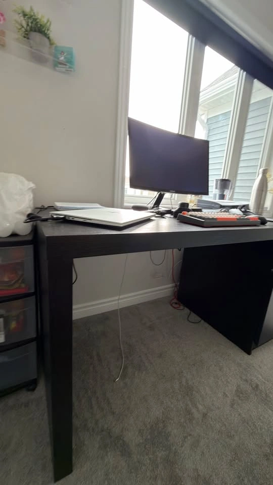 IKEA MALM Desk - photo 5