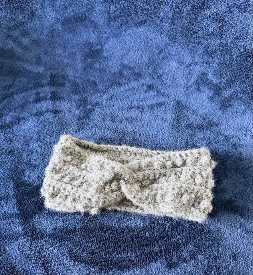 Gray knitted twisted headband ear warmer - photo 3
