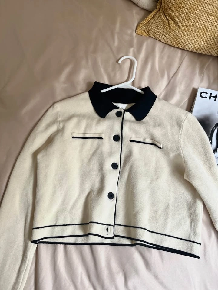 Oak and Fort Cream & Black Cropped Button Up Cardigan - photo 2