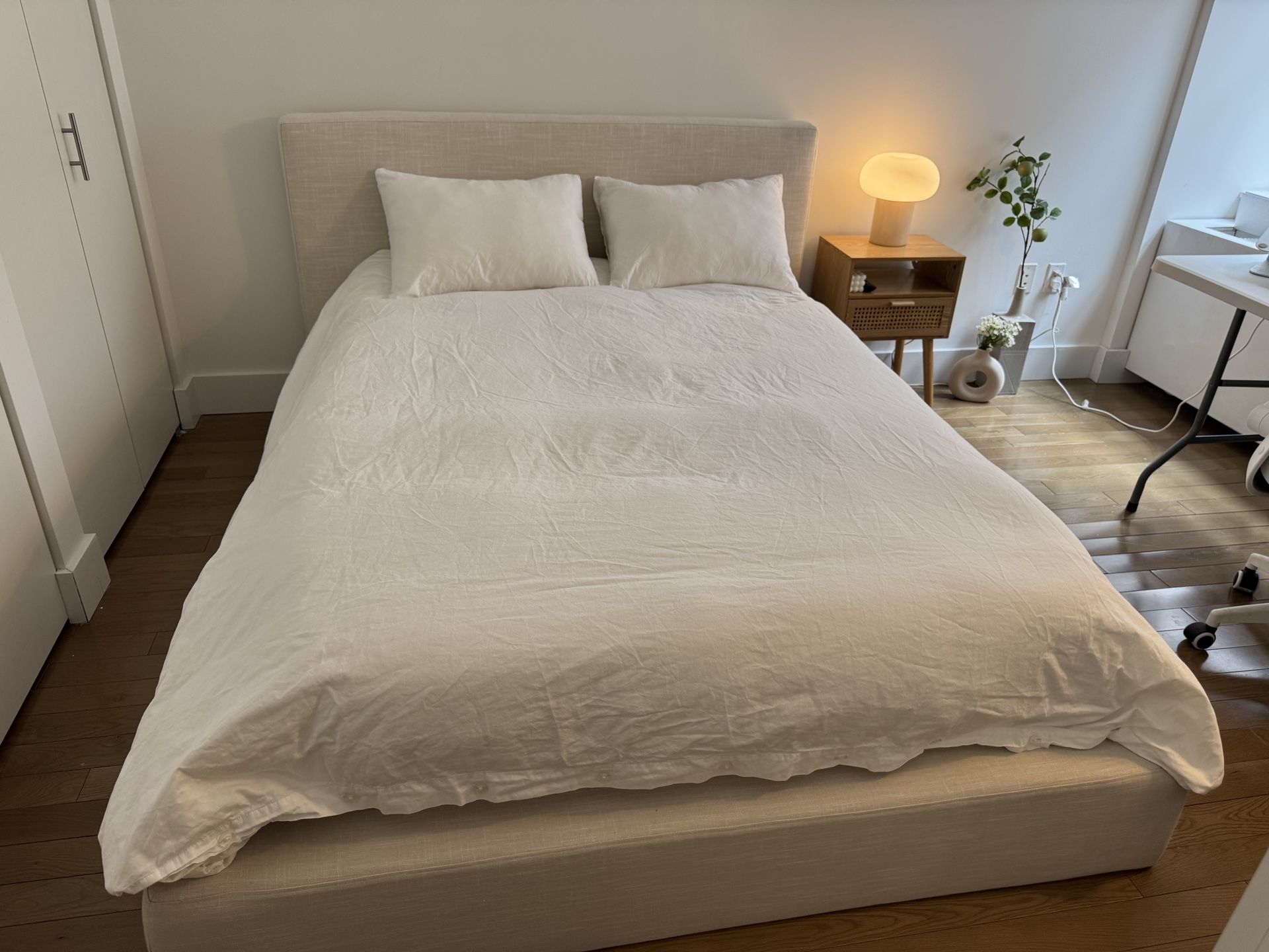 Full Size Bed Set: SoftFrame Designs Frame + Casper Mattress - photo 2