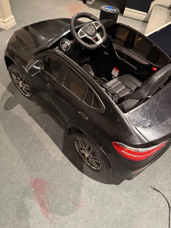 Kids car Mercedes Benz - photo 2