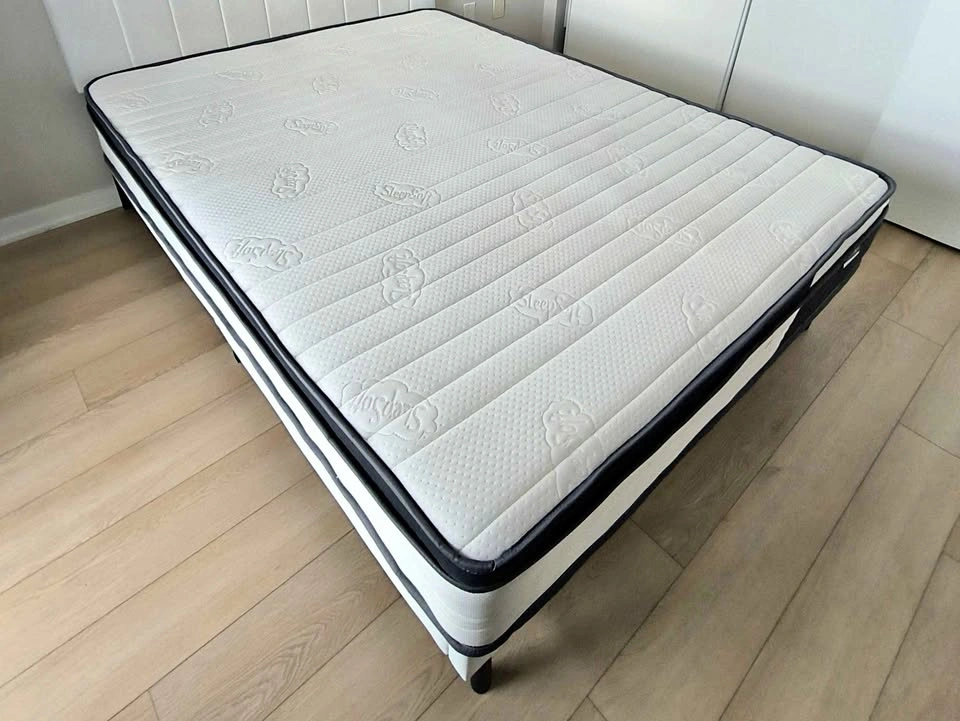 Queen Size Mattress (10 inch)