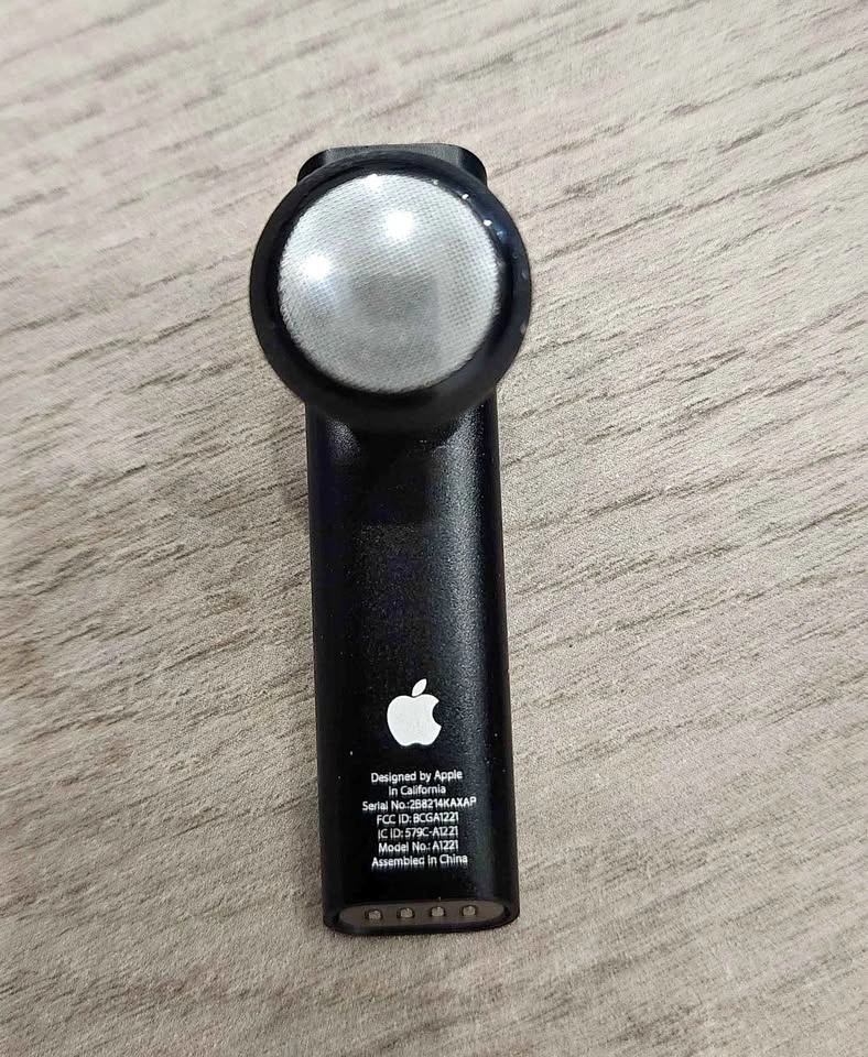 Apple Wireless Bluetooth Headset Earpiece A1221