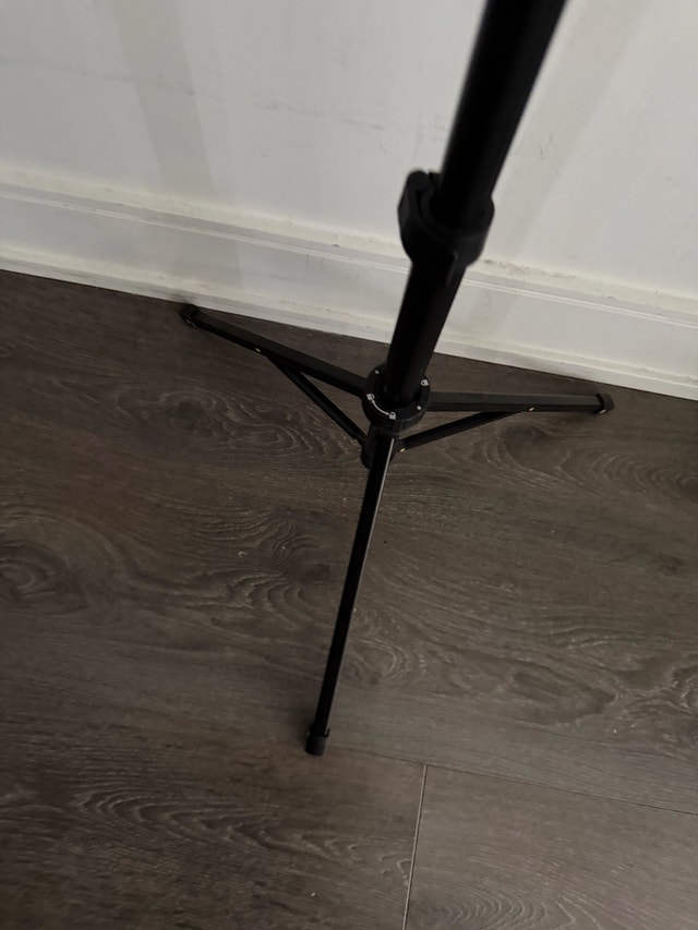 Phone tripod flexible 88" tall for sale - photo 2
