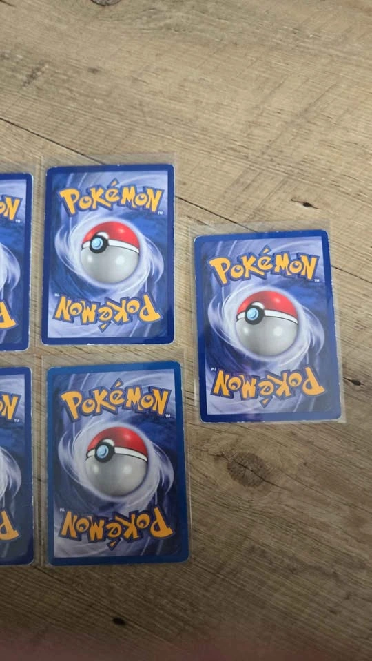 Pokémon Bulbasaur Charmander Cards - photo 3