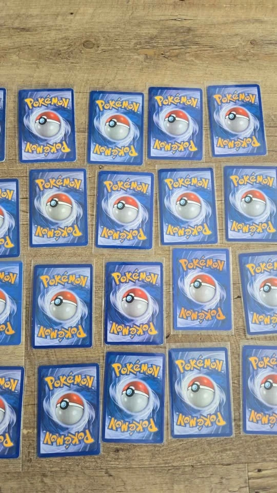 Pokemon Card Lot Pikachu Eevee - photo 5