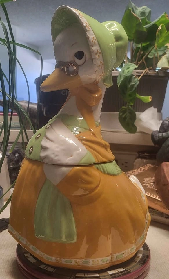 Vintage 1970s Mother Goose Ceramic Cookie Jar - Hand-Painted - photo 2