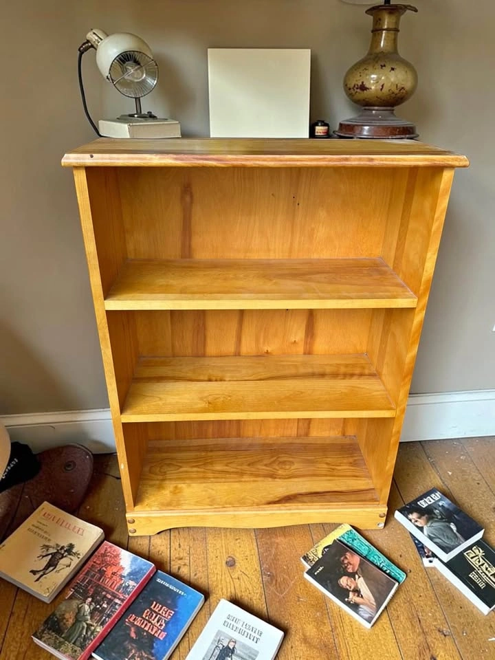 Wood Bookshelf - 3 Shelves