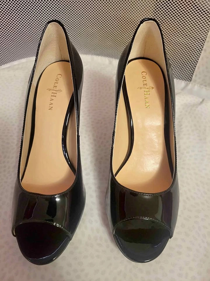Cole Haan "New" Black Shoes - Size 5
