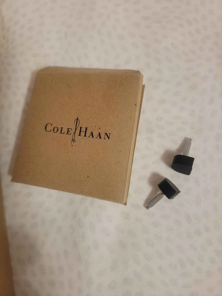 Cole Haan "New" Black Shoes - Size 5 - photo 4
