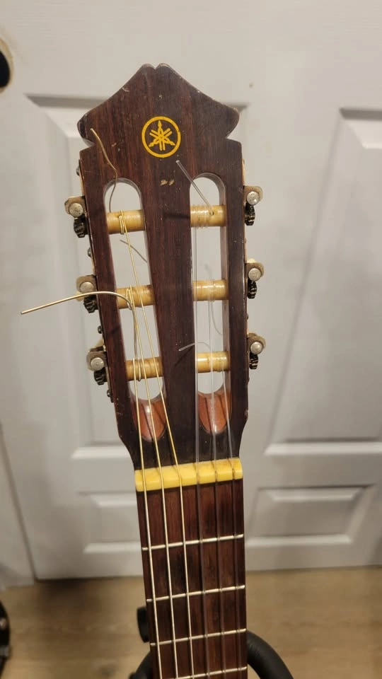 $400 Yamaha G-60A Classical Guitar (Made in Japan 1970s) - photo 5