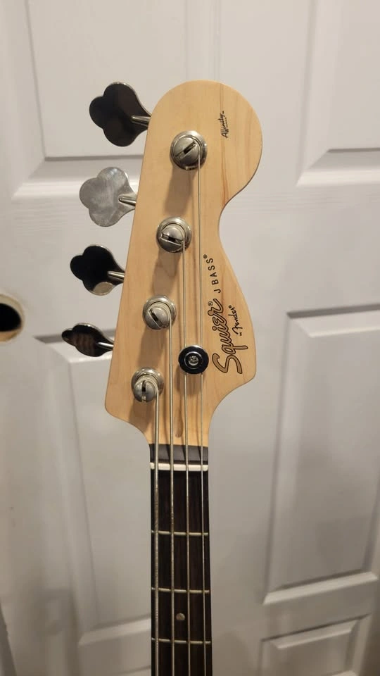 $320 Squier Jazz Electric Bass - Black - Gold Logo/Affinity Seri - photo 4