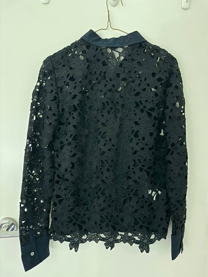 Banana Republic Floral Lace Button-Down Shirt Size XS - photo 3