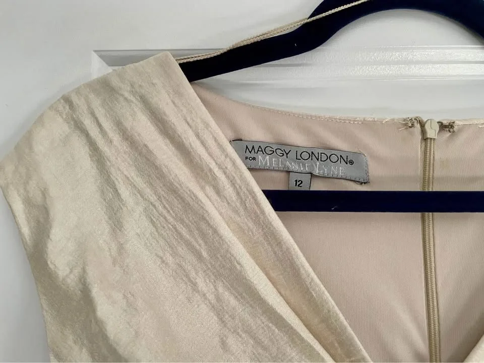 Melanie Lyne Black / Cream Ruffled Sheath Dress Ladies Size 12 image indicator(3)