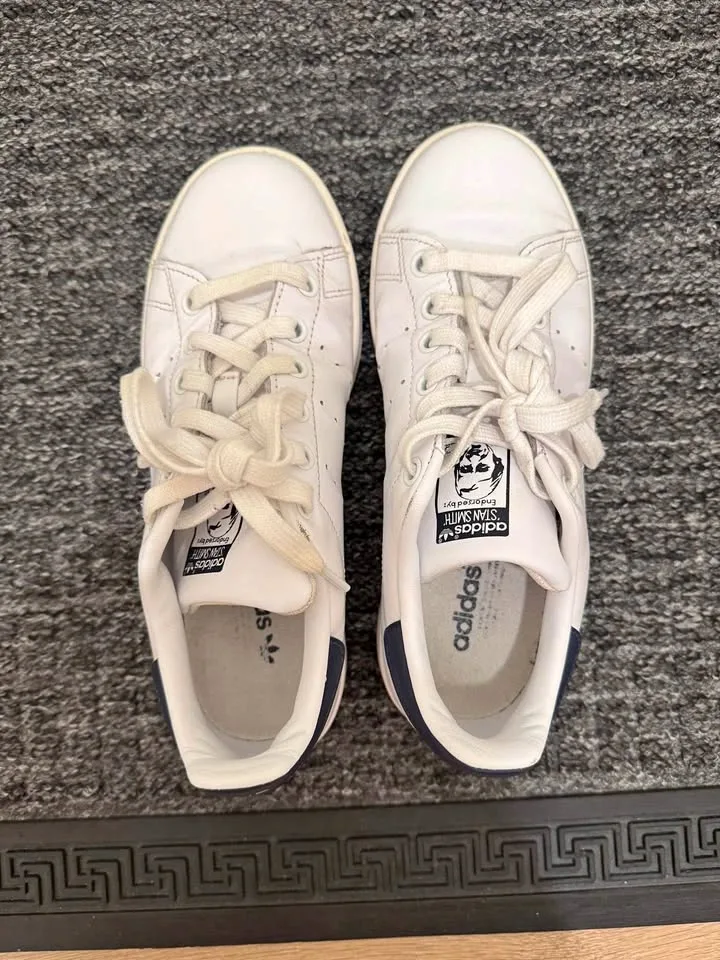 Adidas Stan Smith Sneakers - Size 6