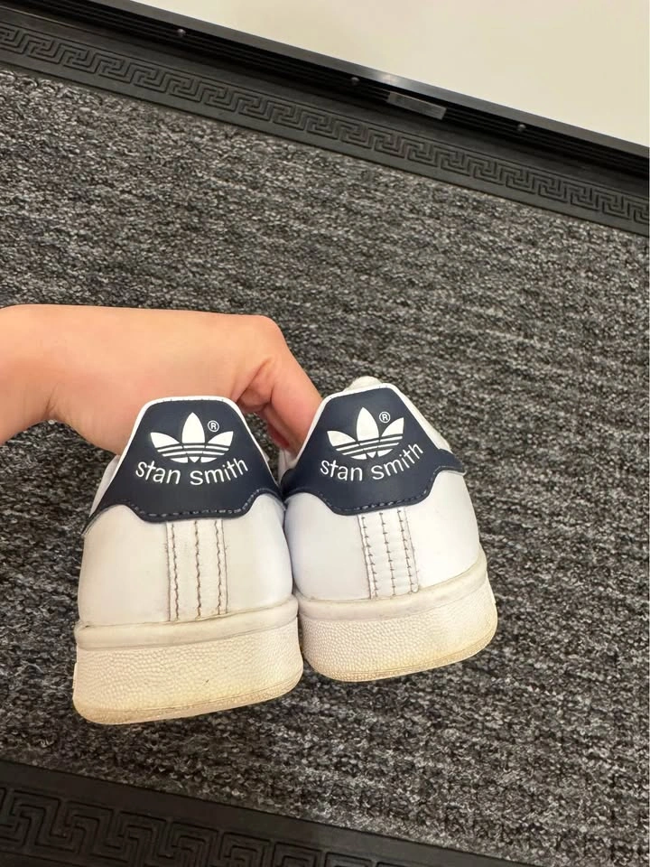 Adidas Stan Smith Sneakers - Size 6 - photo 2