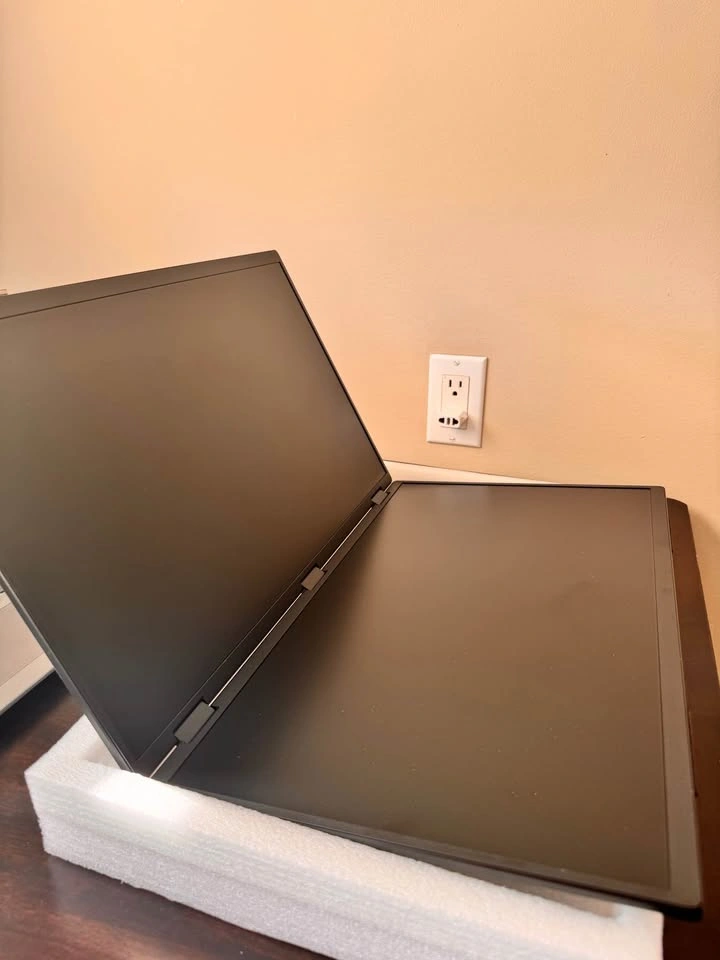 18.5" Laptop Screen Extender - photo 4