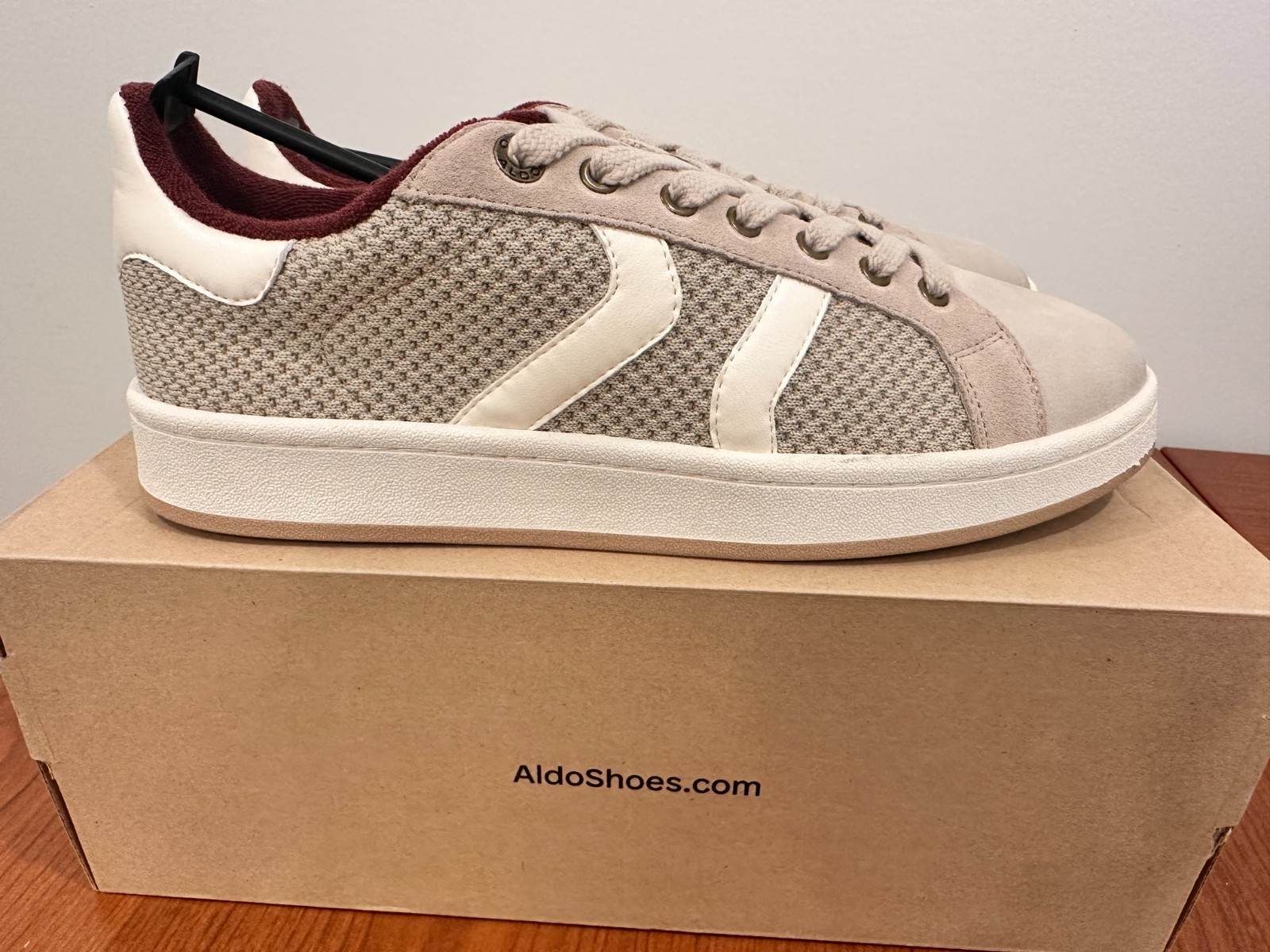NEW ALDO Retrokicks‑101 Men’s Sneakers Size 11 White Beige Gray - photo 2