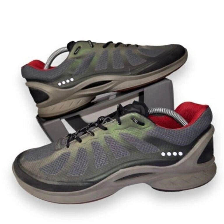 ECCO Men's Biom Fjuel Racer Running Shoes (Sz 7)