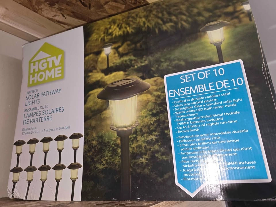New HGTV Home 10 Piece Stainless Steel Solar Pathway Lights - photo 5