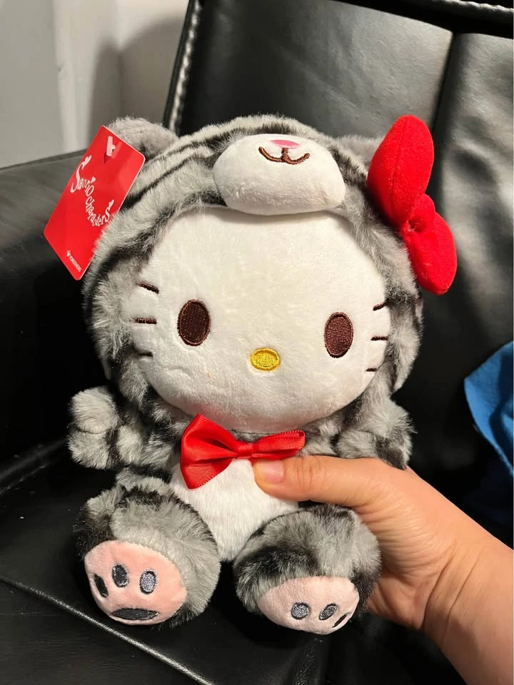 Hello Kitty Plushie made in China