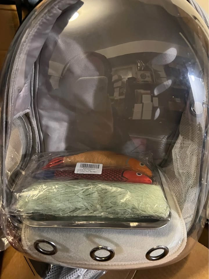 Pet Carrier Backpack with Plate & New Toy Set - photo 4