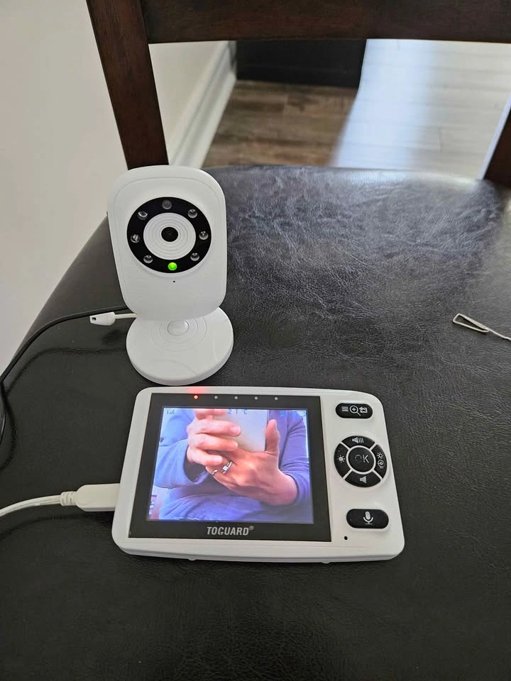 Toguard 3.2" Video Baby Monitor - Verified Working & Complete Se - photo 4