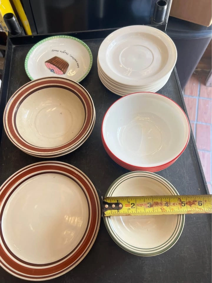 Porcelain Bowls and Platters - $2 Each - photo 3