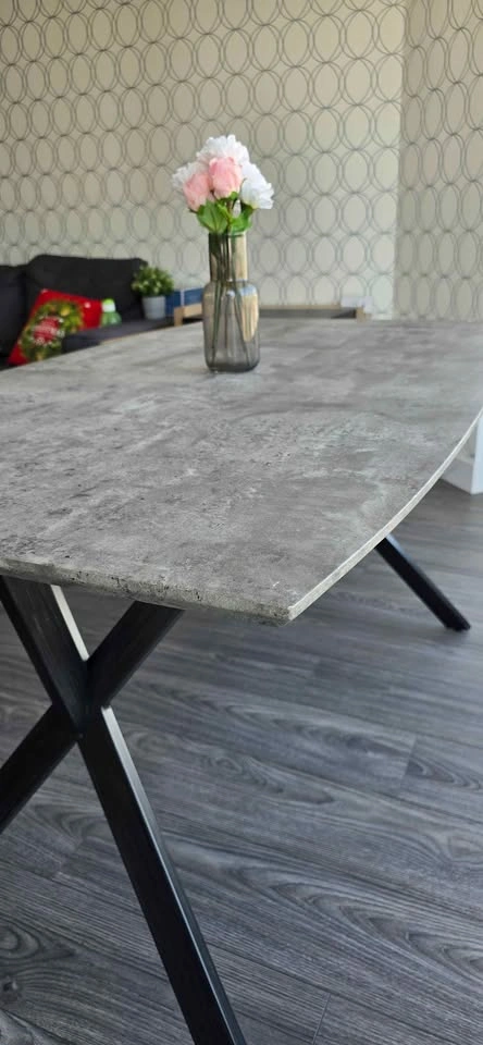 Dining table - photo 2